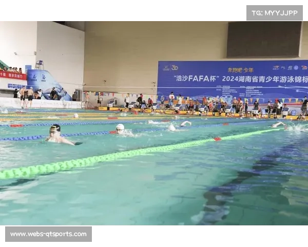 群众游泳赛事蓬勃发展全民健身热潮涌动参与群体持续扩大