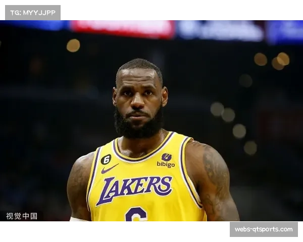 勒布朗-詹姆斯因左脚踝伤势被列入每日观察名单