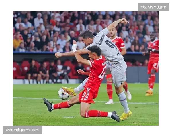 战术预测:面对巴萨的控球,拜仁或将放弃部分控球权,专精于反击效率 战术预测:面对巴萨的控球,拜仁或将放弃部分控球权,专精于反击效率